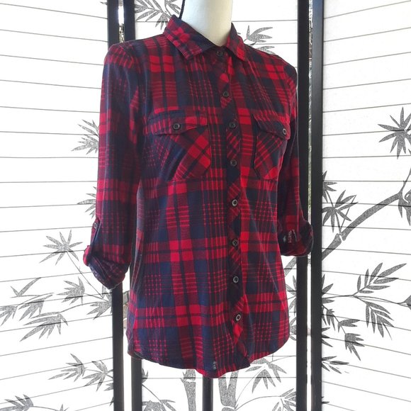 Polly & Esther Red Plaid 3/4 Sleeve Fitted Top - Picture 3 of 11